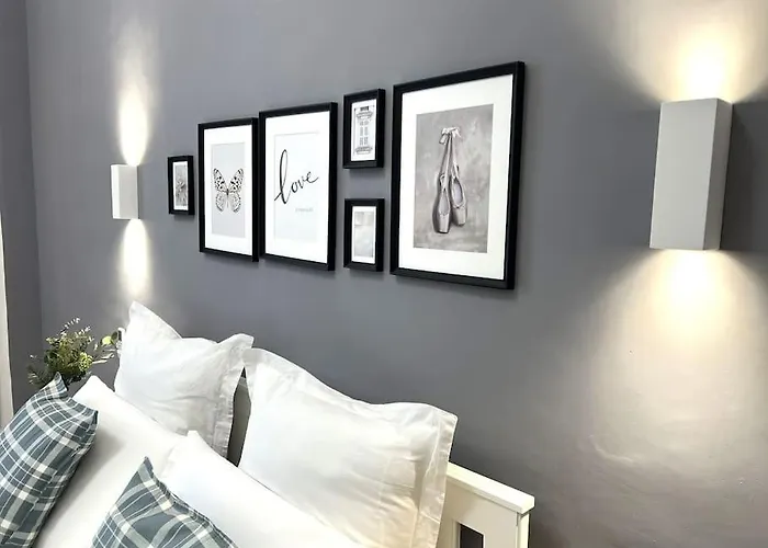 La Casa Del Papa Bari